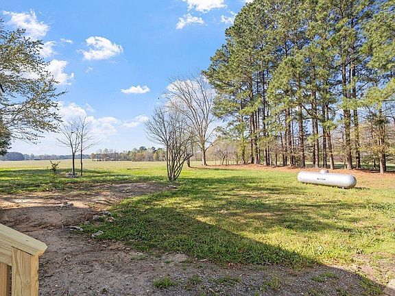 5th image of 2 Howard Tant Rd