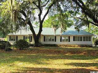 23 Ice House Rd, Beaufort, SC 29906