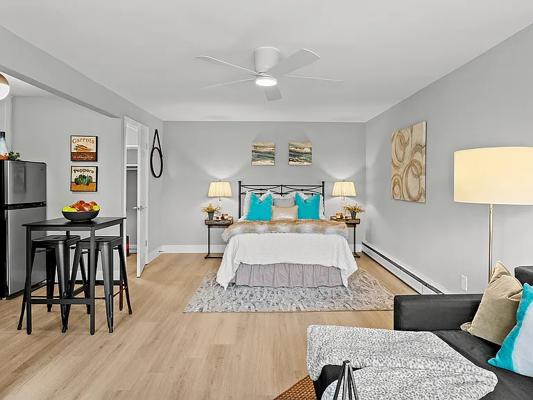 2837 Minto - 13