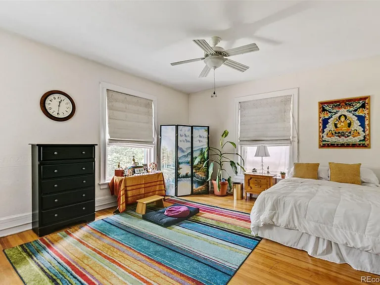 1081 N Marion St — Photo 8