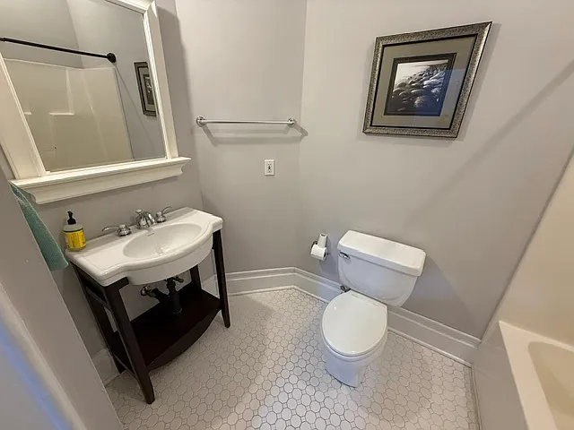 404 N Laurel Ave #5 — Photo 12