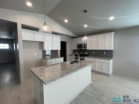 2nd image of 5006 W Longtail Rd