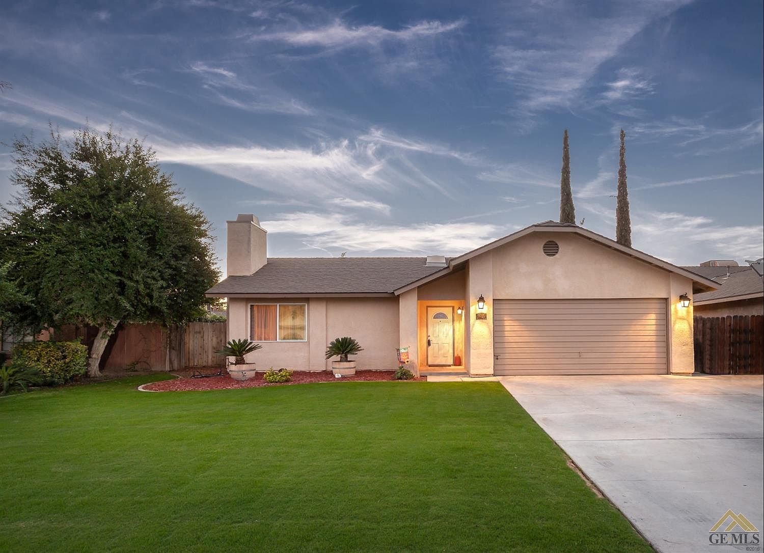 5909 Castleford St, Bakersfield, CA 93313 Zillow