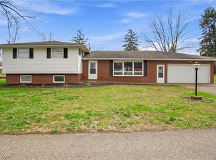 12360 2nd Ave, Trinway, OH 43842