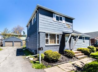8 Loretto Dr, Buffalo, NY 14225