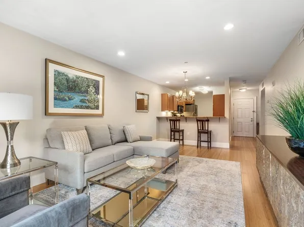 773 Concord Ave Unit 305, Cambridge, MA 02138