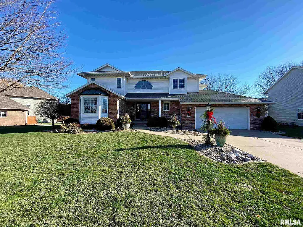 49 Pennsylvania Ct photo 1