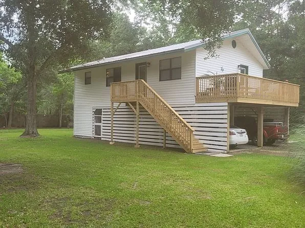 6051 Birch Dr, Bay Saint Louis, MS 39520