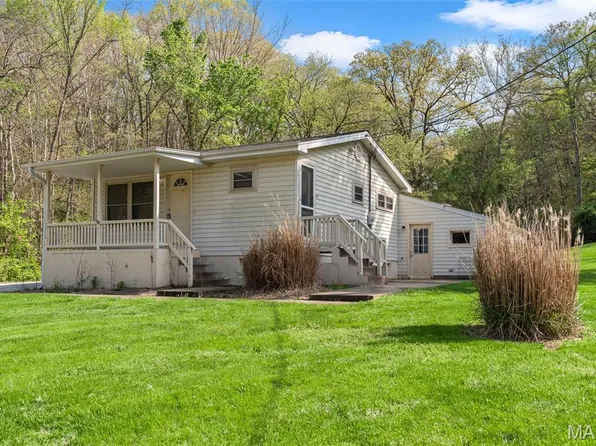 5916 State Road Pp, High Ridge, MO 63049