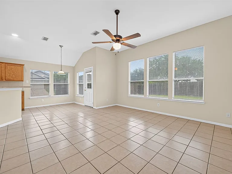 17230 Hollow Sands Ct — Photo 19