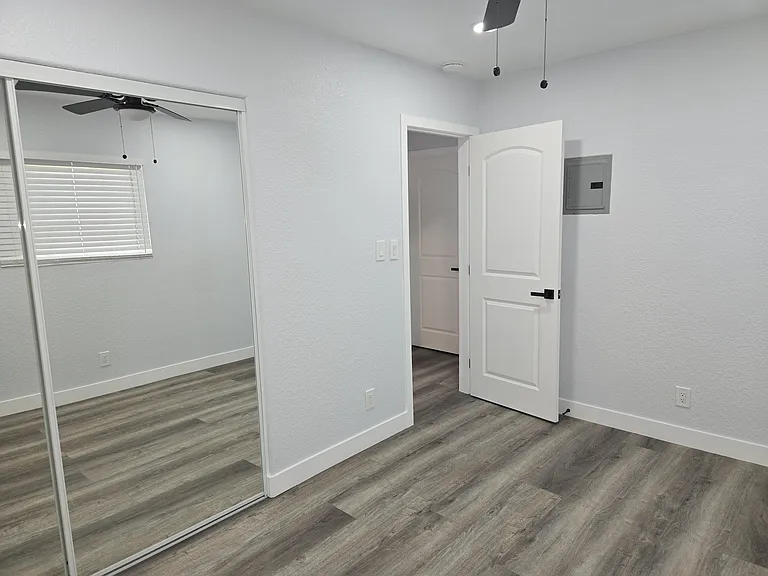 5142 San Bernardino St #1 — Photo 14