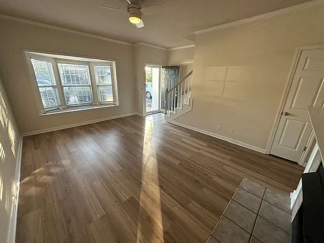 2 bed, 1.5 bath, 1300 sqft, $1,695 — Photo 4