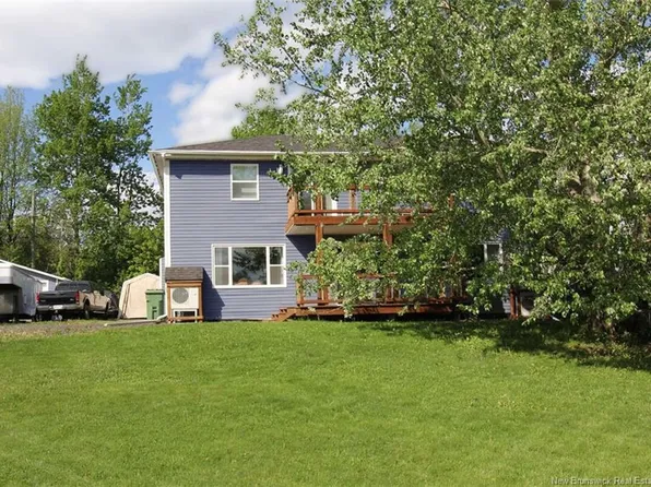 6 Harbour St #8, Canning, NB E4B 2K5