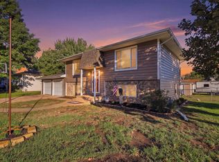 1010 E 6th St, Douglass, KS 67039