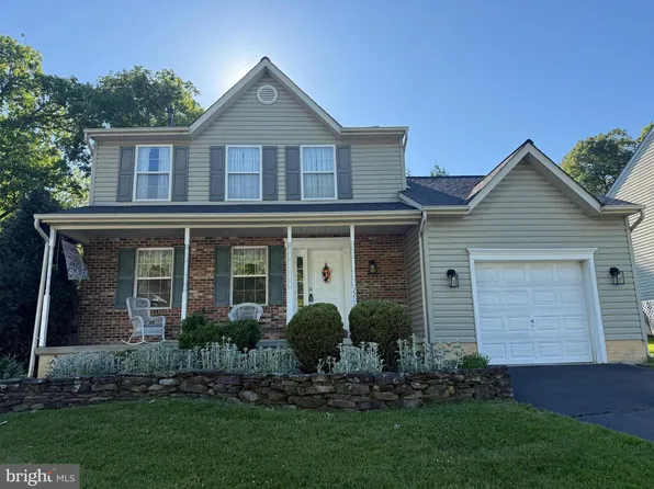 2208 Tall Pines Ct, Baltimore, MD 21228