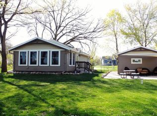 25479 Pleasant Rd, Saint Cloud, MN 56301