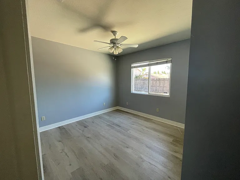 8666 Hillery Dr — Photo 12
