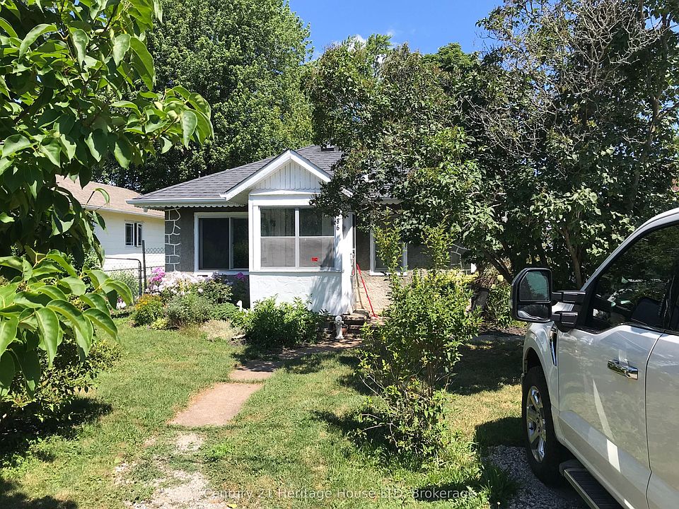 1st image of 3786 Mathewson Ave