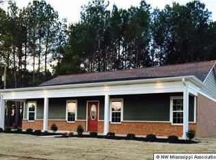 564 Buchanan St, Byhalia, MS 38611