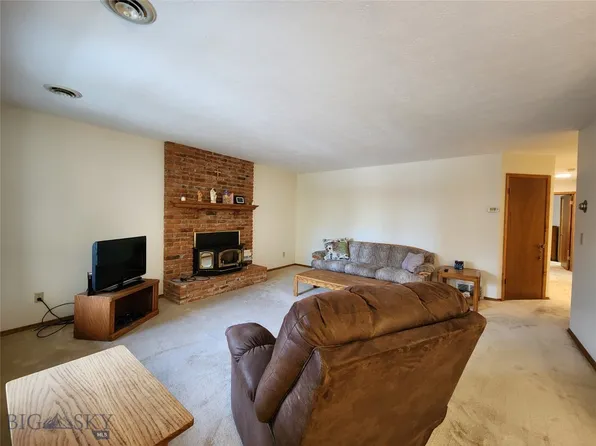 2200 W Dickerson St APT 80, Bozeman, MT 59718