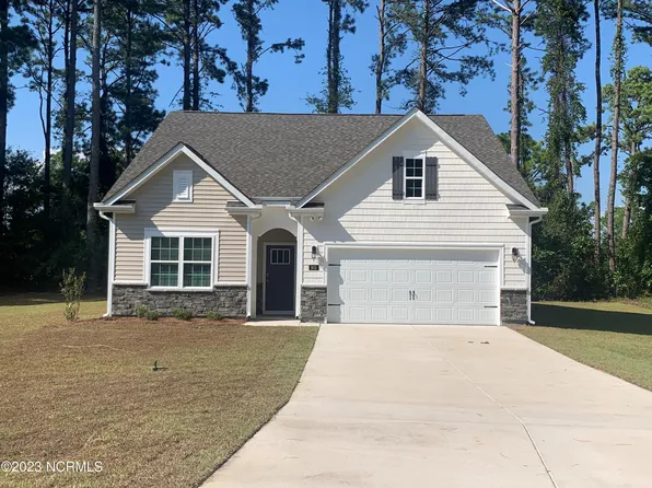 905 Swallow Court, New Bern, NC 28560