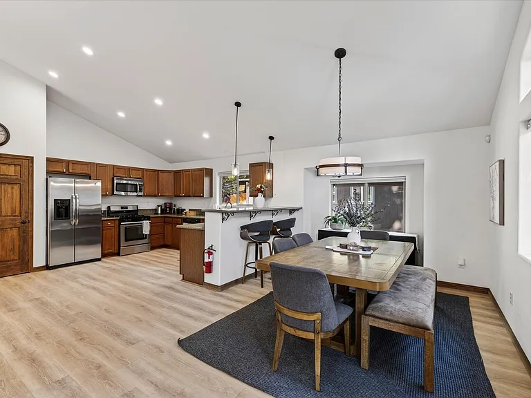 8772 Rainbow Ave — Photo 7