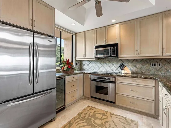 78-6920 Alii Dr APT 316, Kailua Kona, HI 96740