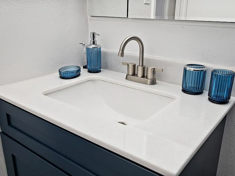 1033 N 25th St #2 — Photo 9