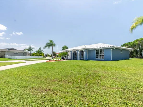 3836 Topsail Trl, New Port Richey, FL 34652