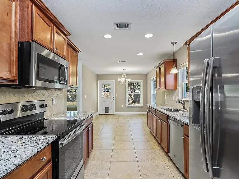 407 East Field Avenue - 1 — Photo 4