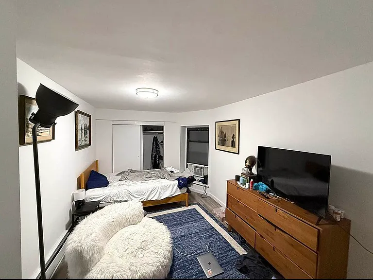 41 W 64th St #1C — Photo 27