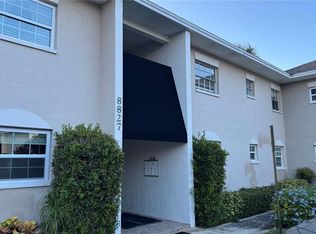 8827 Bay Pointe Dr #203, Tampa, FL 33615