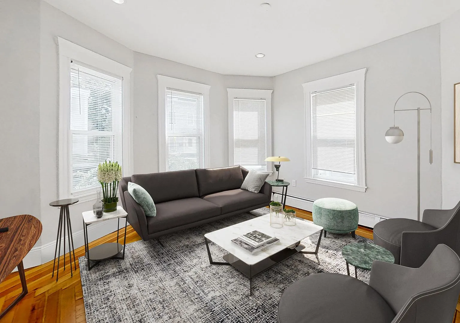 Renovated 4-Bedroom in Mission Hill | Pet Friendly | Steps to Longwood & the Orange Line — Photo 1