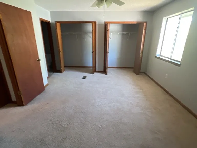320 Olympia Ct — Photo 6