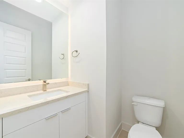 3007 Ventas Dr — Photo 17