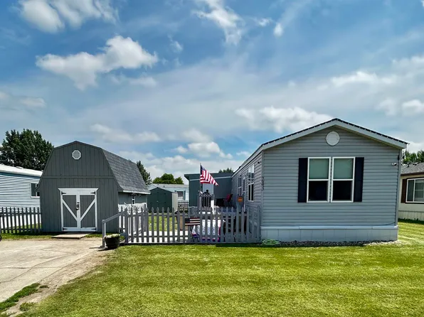 406 31st Ave SE Lot 243, Minot, ND 58701