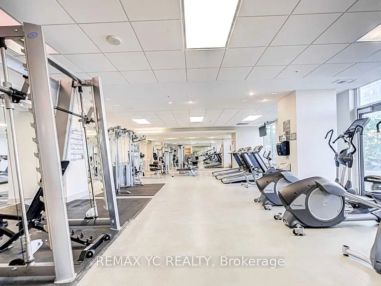 7165 Yonge St #1007 — Photo 21