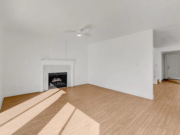 8005 Vision St — Photo 14