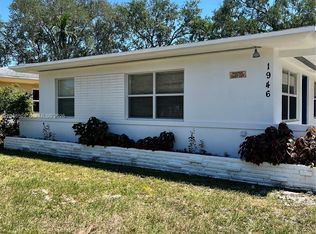 1946 NE 167th St APT 1, Miami, FL 33162