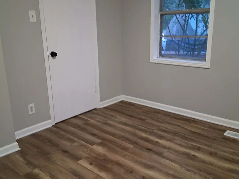 1103 Berrywood Ave — Photo 7