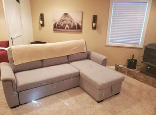 25104 Grand View Dr, Crestline, CA 92325