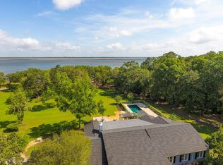105 Old Plantation Dr E, Beaufort, SC 29907
