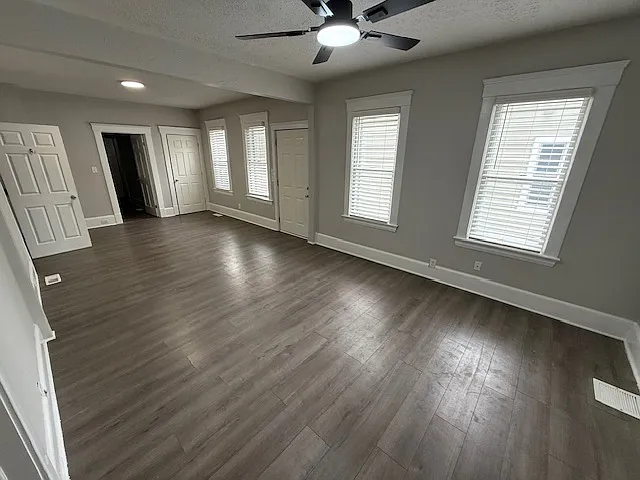 1018 Auburn Ave #DN — Photo 6
