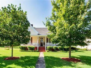 20 N Broad St, Porterdale, GA 30014