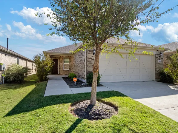 7672 Monument Dr, Aubrey, TX 76227