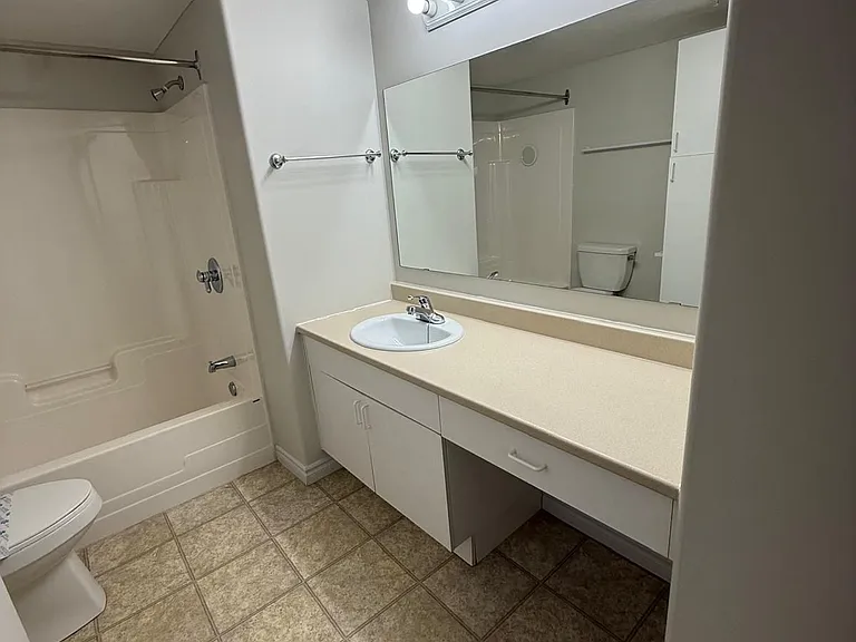 230 Mapleton Rd — Photo 10