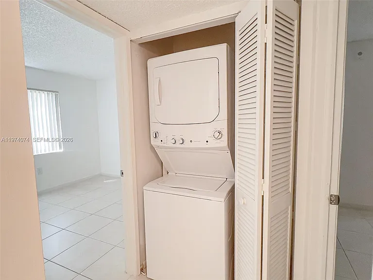 8911 SW 123rd Ct #101 — Photo 20
