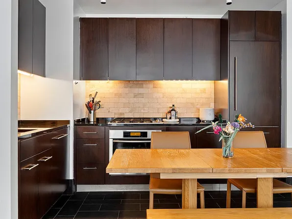 40 Broad St APT 15B, New York, NY 10004