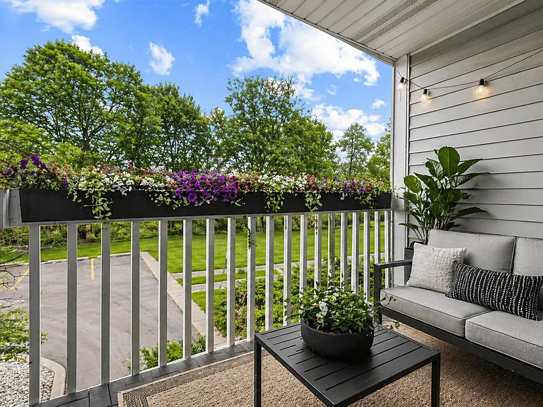 Fairfax Apartments - Lansing, MI — Photo 19