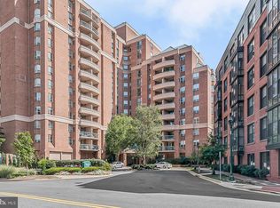 4808 Moorland Ln APT 502, Bethesda, MD 20814